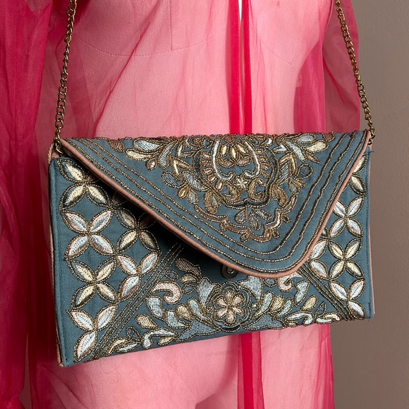 Beaded Floral Golden Clutch Purse with strap - Picture 3 of 12